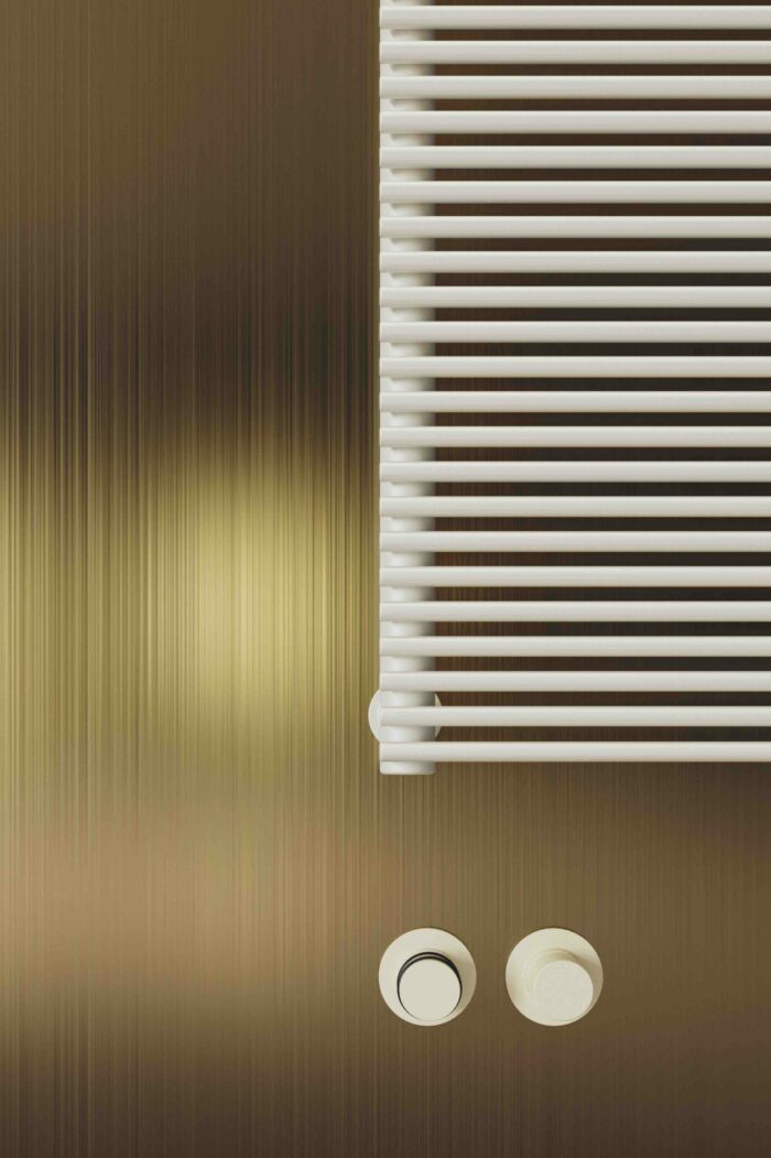 COLOR X – Image 2