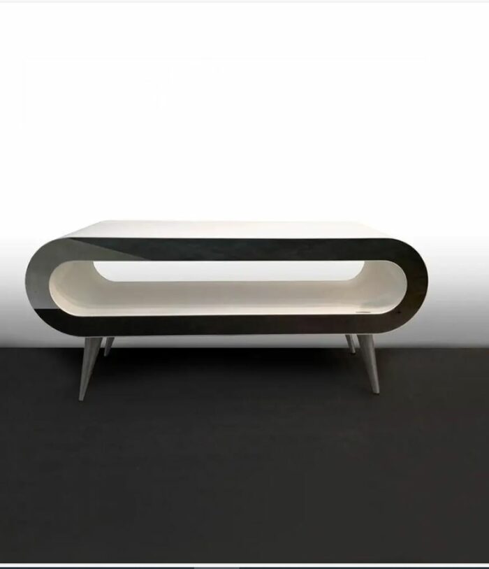 ARENA TABLE